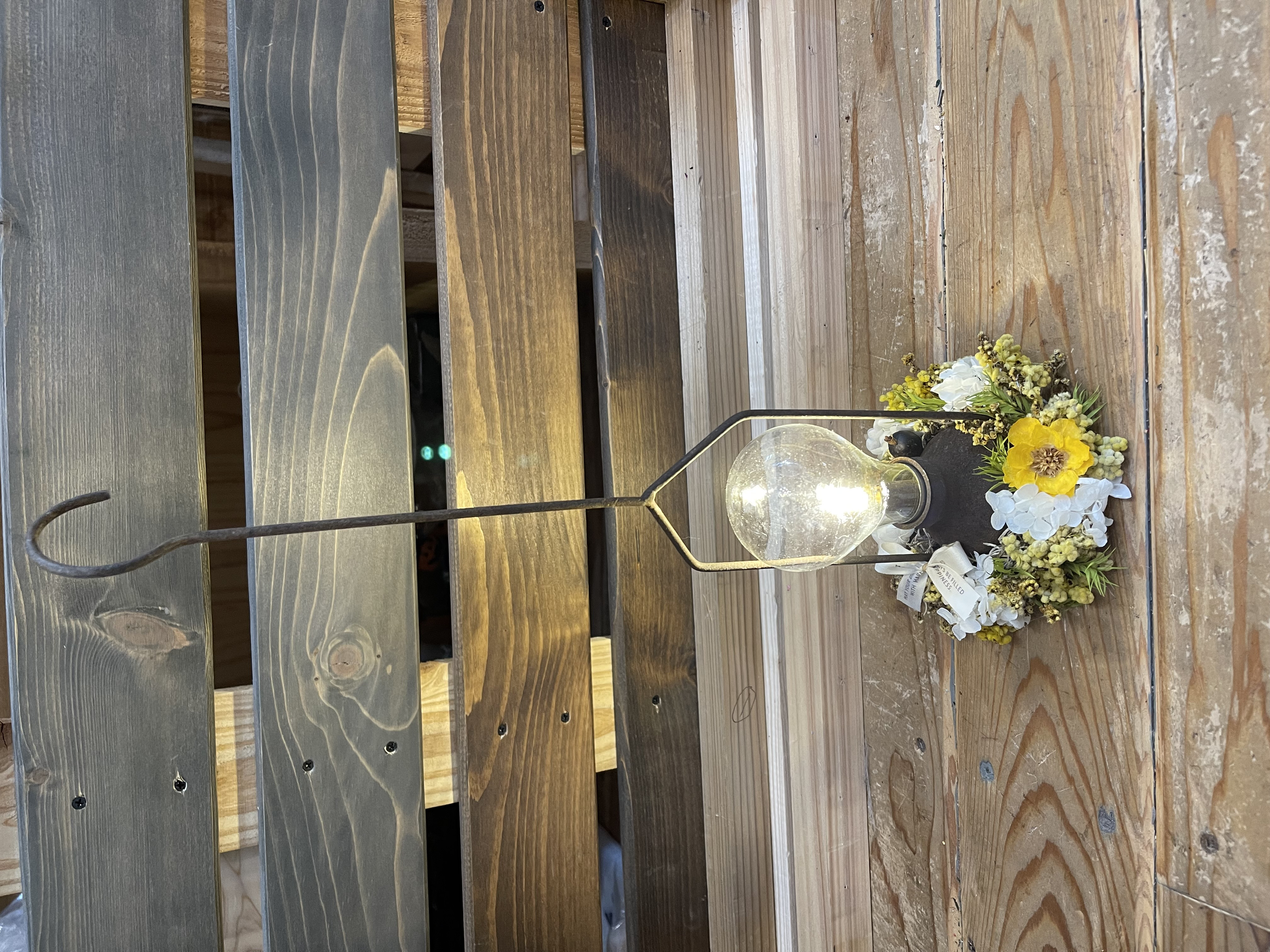 ビンテージ風フラワーランプ