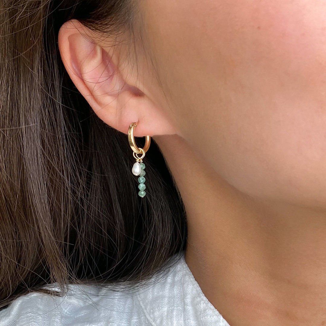 付け替え可能！！エメラルド✴︎フープピアス