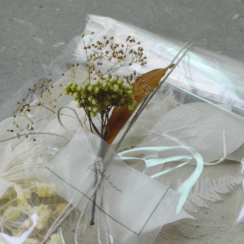 18cm×18cm_ホワイトリーフとゴールドかすみ草_テクスチャーアート 絵画