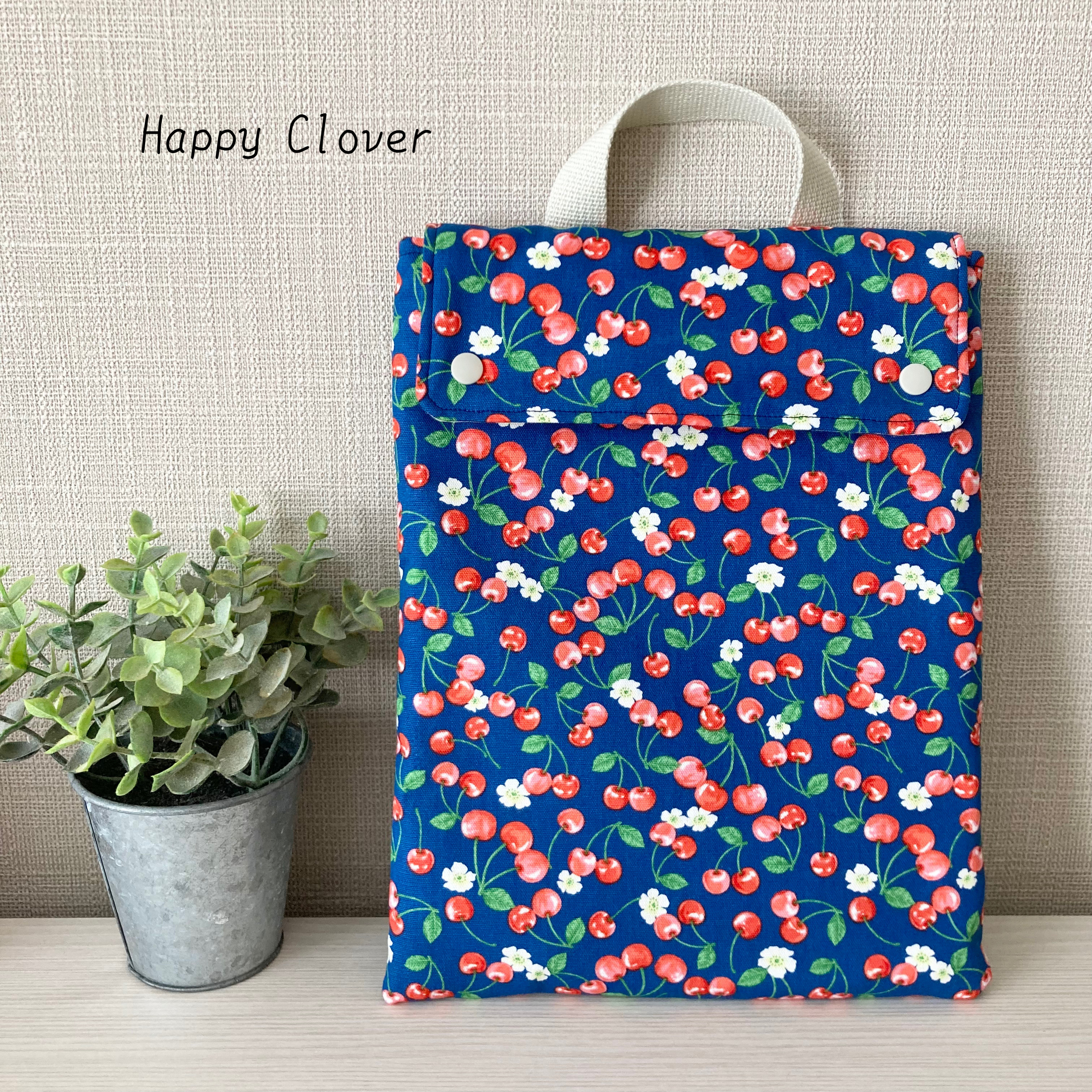 さくらんぼ 花柄 チェック　タブレット入れ  iPad入れ 小学校  女子 さくらんぼ 女子  チェック　タブレット入れ iPad入れ  小学校 花柄