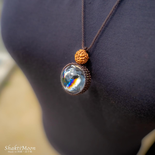 虹色の地球！スペシャルアイリスクォーツとルドラクシャのお守り