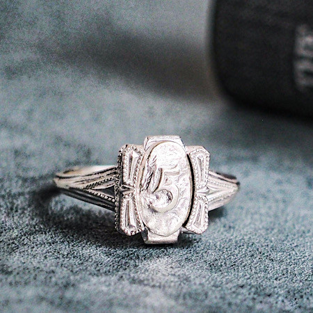 オーダーできるナンバー・イニシャルリング・星/月《送料無料》