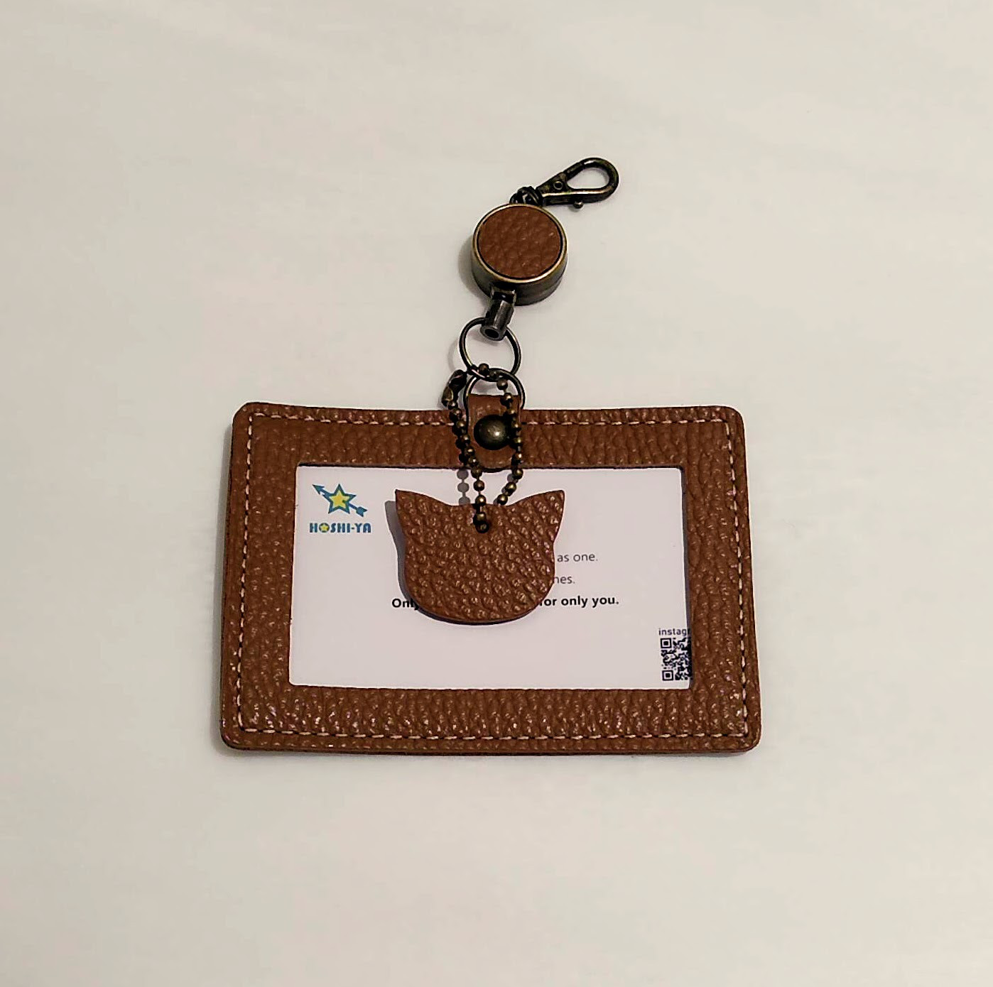 レザーIDケース・パスケース（リール付・選べるチャーム） #茶＃イタリア製アドリアレザー