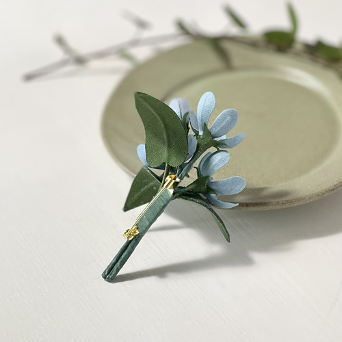 布花幸せの青い花、ブルースターのブローチ ブローチ 布花工房