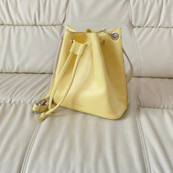 新作　日本製Zess fino 人気のショルダーバッグをそのまま巾着バージョンで新登場❗長財布も入る選べる11色 1枚目の画像