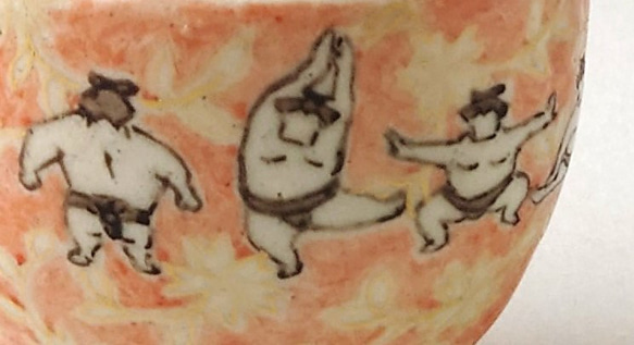 色んなポーズが楽しいお相撲さん　　大相撲　丸湯呑　　陶器 3枚目の画像