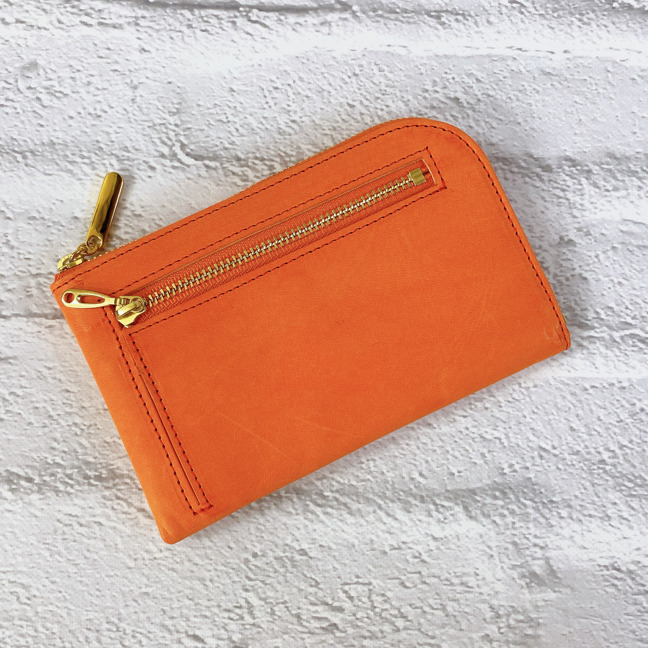 【育てる革シリーズ】イタリアンレザー　薄くて軽いコンパクトな財布 10枚カード maine オレンジ ゴールドファスナー