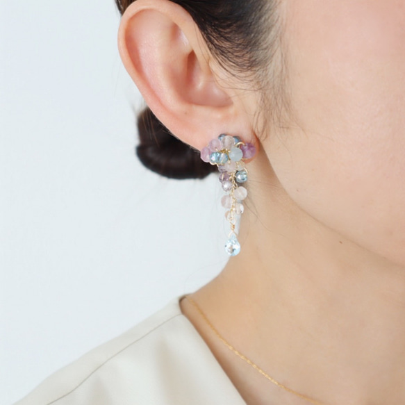 ＜ブルー×パープル＞天然石 紫陽花ピアス/イヤリング 2枚目の画像