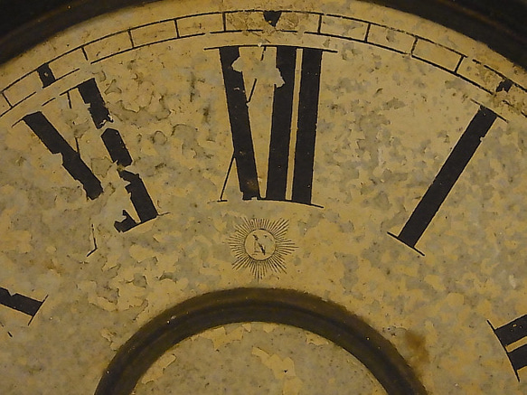 mo-5　210mmパイの戦前の柱時計の文字盤です。 4枚目の画像