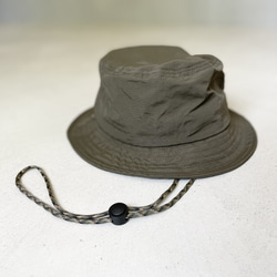 [男女通用] 防水尼龍漁夫帽，附塞繩 [卡其色] 第7張的照片