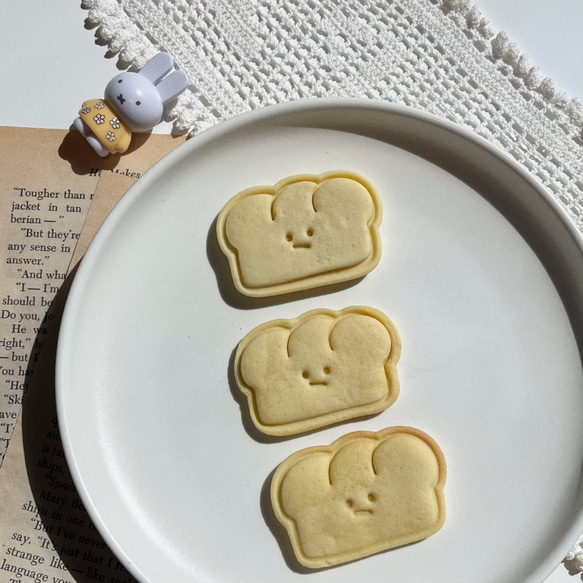 かわいい食パン クッキーカッター・クッキーカッターセット / ぽっちゃり丸ごと食パン型クッキー枠 4枚目の画像