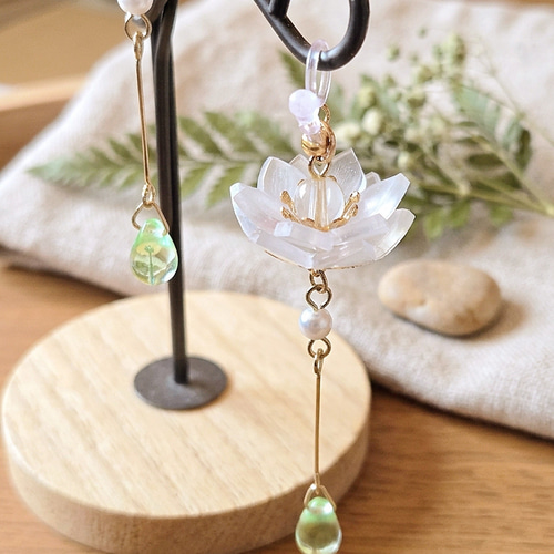 蓮の花の雫ピアス 〜水晶〜 イヤリング・ノンホールピアス Ciel 通販