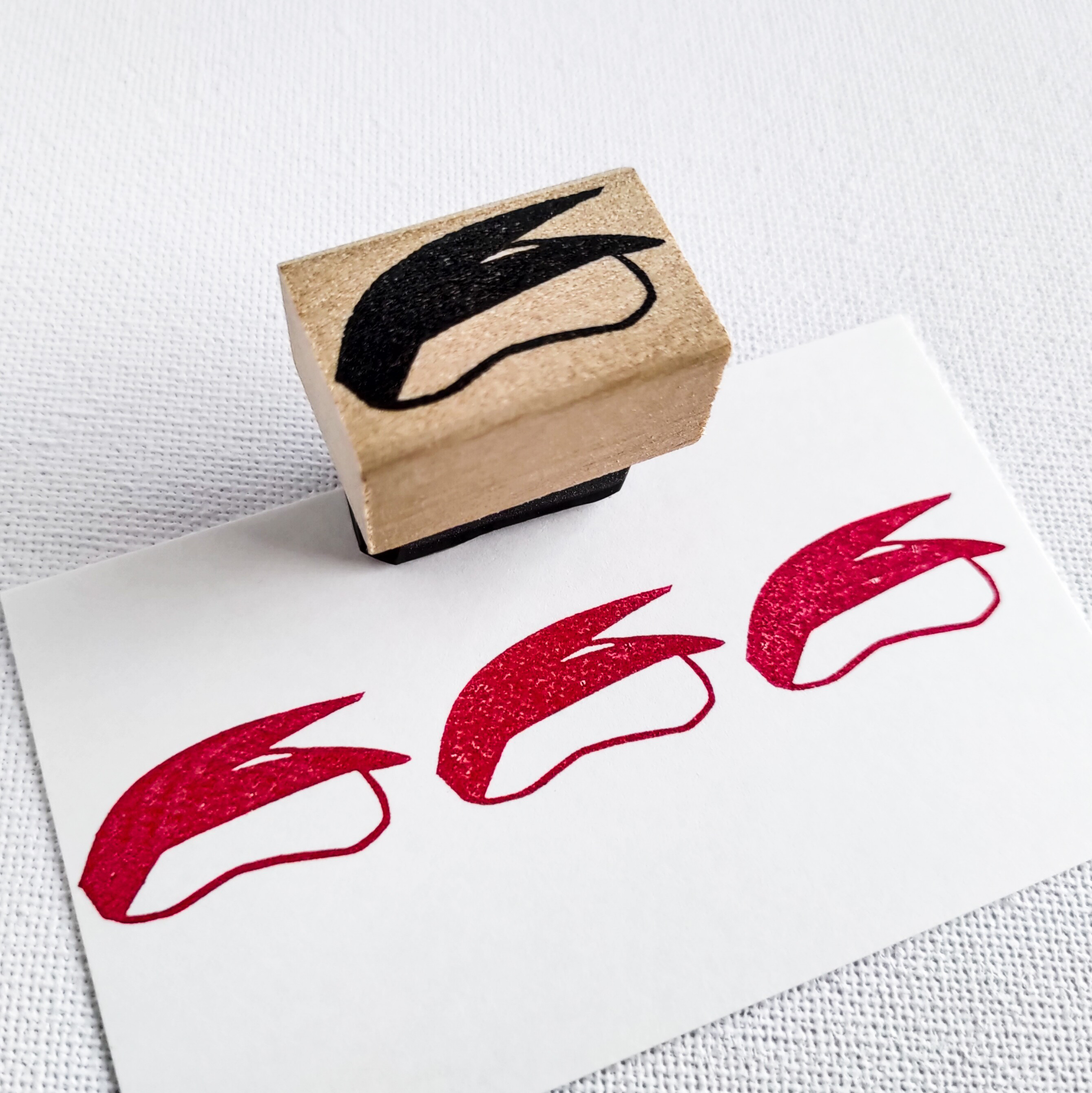 No.300 消しゴムはんこ ちびうさとりんご