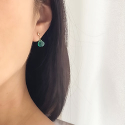寶石級綠瑪瑙天然石 14Kgf 耳環（耳環）防過敏--葉-- 第4張的照片
