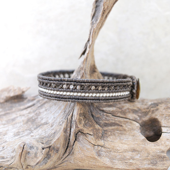 シェルボタン1本ラインマクラメブレスレットmacb020エスニックアジアンエキゾチックなアクセサリー 4枚目の画像