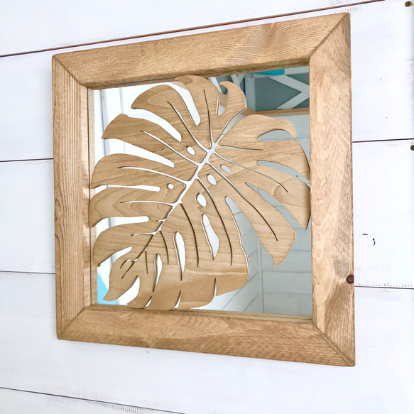 ハワイアンウッドミラー モンステラデザインミラー 壁掛けミラー 木製の鏡 四角 スクエアタイプ 店舗ミラー 南国植物 1枚目の画像