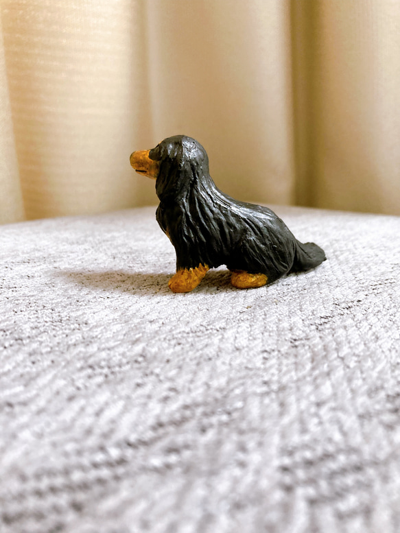 ミニチュアダックス　ブラックタン　犬　フィギュア　置物　粘土　オブジェ 5枚目の画像