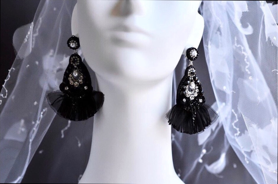 再販【ノワール】クリスタル＆パール　大人可愛いブライダルイヤリング