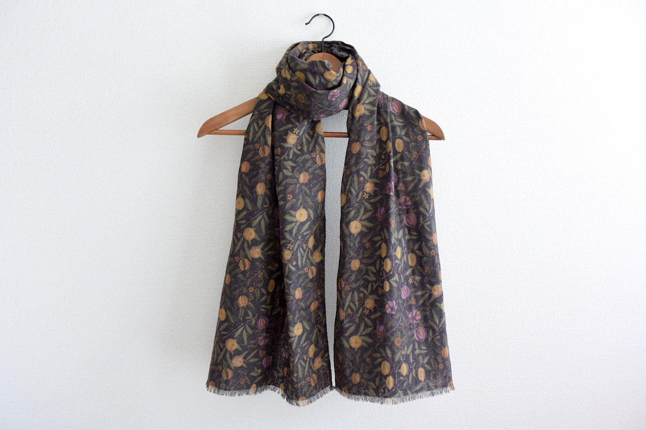 《特集掲載》【受注制作】ウィリアムモリス フルーツ 大判ガーゼストール ブラウン