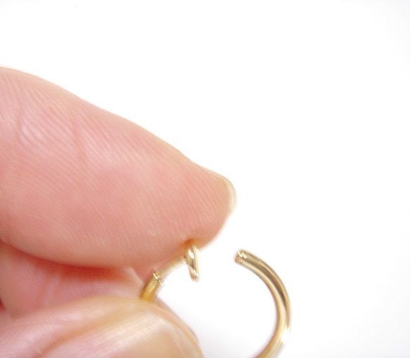 フープイヤリング金具 カン付き ゴールド ロジウム 15mm K16GP 本ロジウム ピアスに見えるイヤリング 3枚目の画像