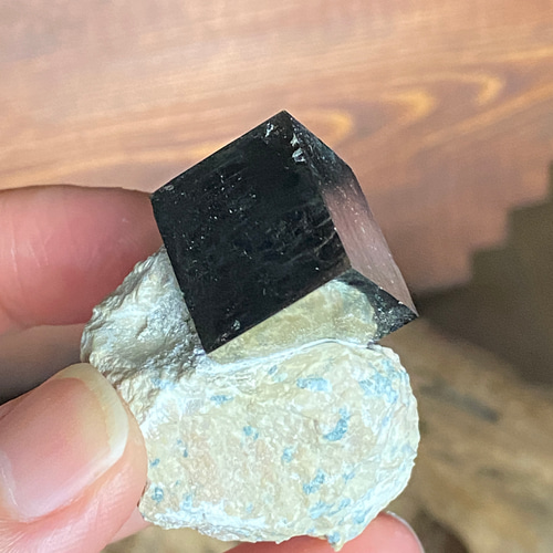 rvo⭐︎天然石 天然カラーストーン 1.16ct スフェーン オーバル - Lamp-okachimachi
