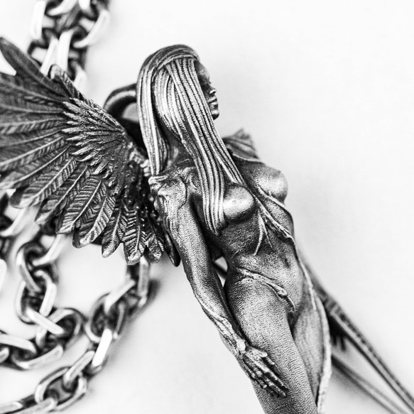 ツリーエルフ 女戦士 シルバーペンダント 天使の羽ネックレス 羽根ネックレス ヴァルキリー 魔女ネックレス 女の子 初期 2枚目の画像