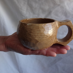 栗の木の一木彫りコーヒーカップ 2枚目の画像