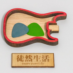 ギターピック皿 木製トレイ ウッドクラフト (エレキギターST赤) 6枚目の画像