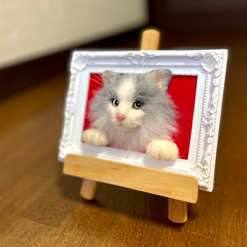 羊毛フェルト 猫人形 グレーとホワイト 長毛グレー白猫のフレーム猫 羊毛フェルト 猫 リアル ぬいぐるみ 愛猫
