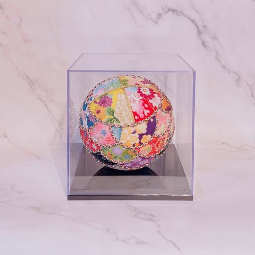 期間限定値下げ】手毬 飾りケース付き 大型15cm 鈴入り ディスプレイ