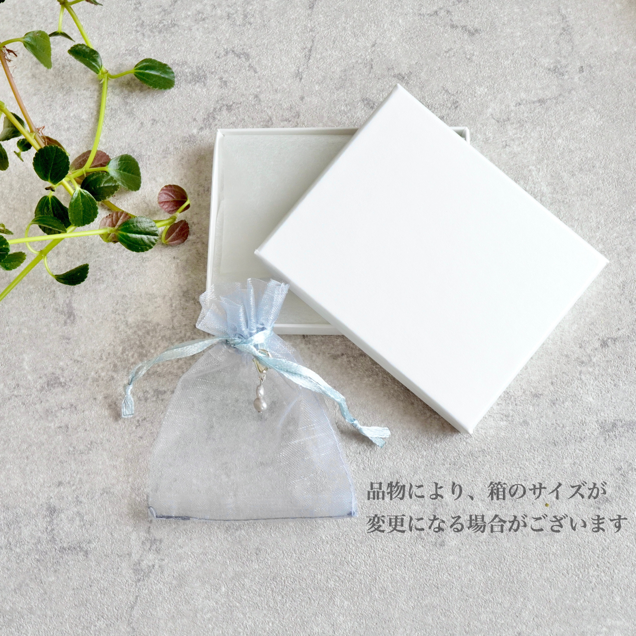 【大人テイスト】淡水バロックパールの揺れるフックタイプピアス　シルバー925〔10052〕