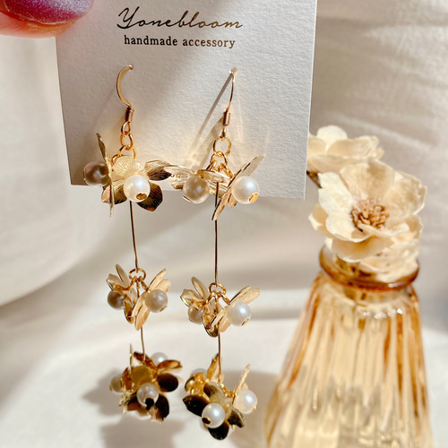 ゴールドフラワーロングピアス♡イヤリング サージカルステンレス