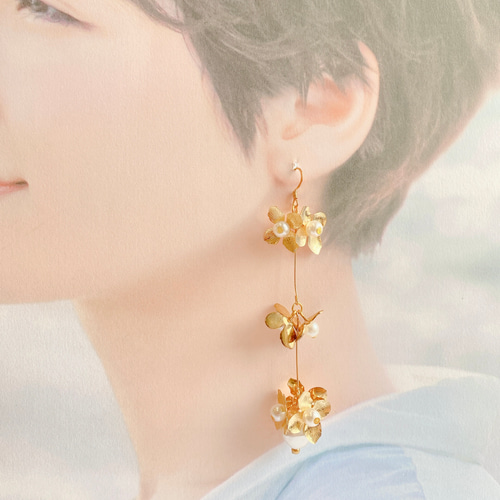 ゴールドフラワーロングピアス♡イヤリング サージカルステンレス