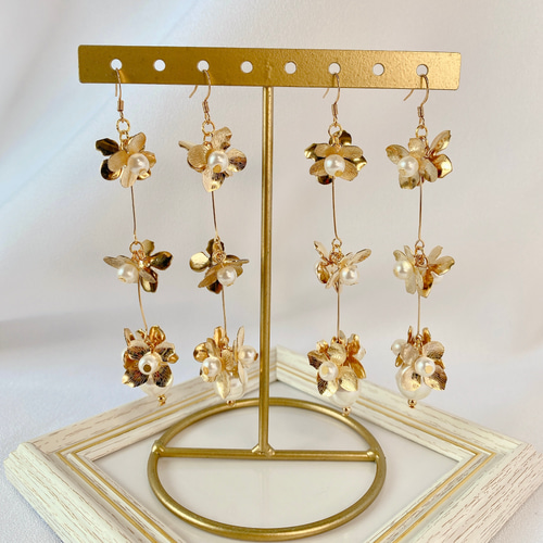 ゴールドフラワーロングピアス♡イヤリング サージカルステンレス