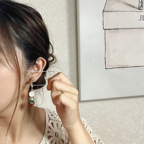 ☆クマさんが可愛い苺とSpring猫ちゃんイヤリング☆ いちごとお花のイヤリング】いちご 苺 イヤリング かわいい 揺れる
