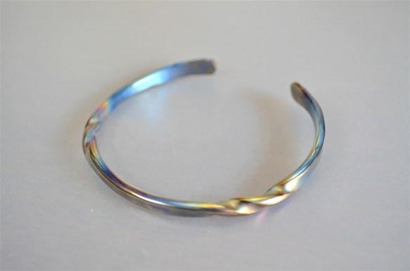 titanium bangle・転・円形モデル・C・受注生産 2枚目の画像