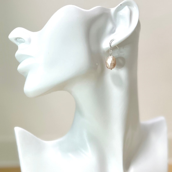 天然石ピアス　ピーチムーンストーン　シンプルピアス　silver925　pierced earrings　6月誕生石 5枚目の画像