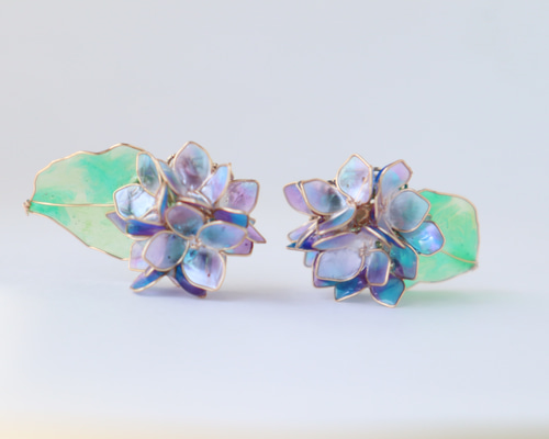 紫陽花のイヤリング／ピアス 透明感フラワーアクセサリー イヤリング
