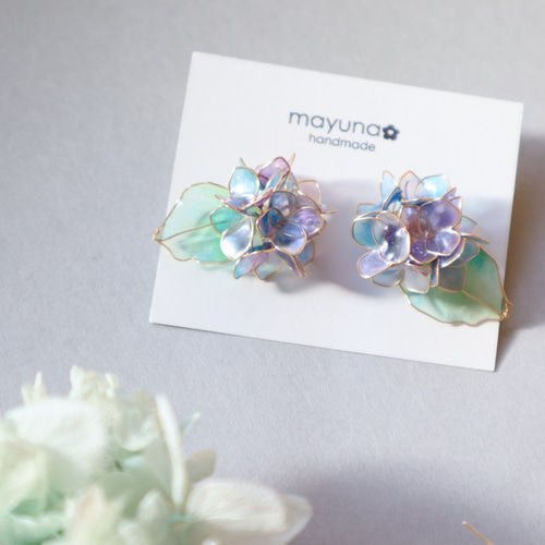 ディップアートの儚げ紫陽花イヤリング/ピアス イヤリング ディップアートの儚げ紫陽花イヤリング/ピアス イヤリング