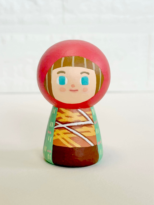 童話 赤ずきん【木箱付】小こけし。 かわいい木製人形。誕生日・記念日