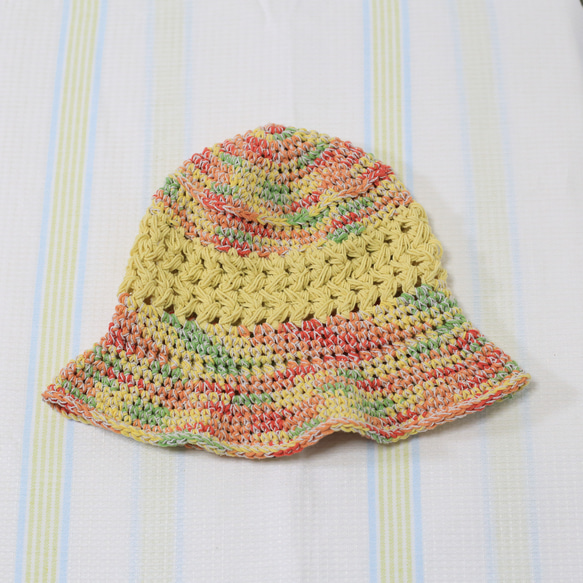 サマーニット帽　手編みのバケットハット　かぎ針編み　夏糸　クロッシェ　帽子　レモンイエロー　メンズ　レディース 3枚目の画像
