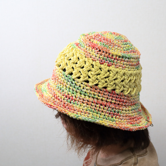 サマーニット帽　手編みのバケットハット　かぎ針編み　夏糸　クロッシェ　帽子　レモンイエロー　メンズ　レディース 1枚目の画像