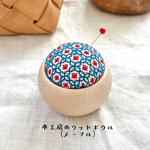 大きな ピンクッション 針山 big 【 ダークブルー × レッド 】 その他