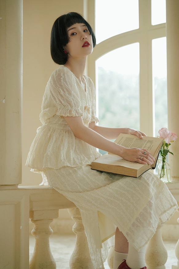 クリームアプリコットの新しい中国風フェイクツーピースドレス半袖夏Vネックヘビーレースメッシュ妖精ドレス 1枚目の画像
