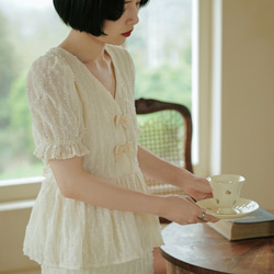 奶油杏色 新中式假兩件洋裝 短袖夏季V領重工蕾絲網紗仙女連身裙 第9張的照片