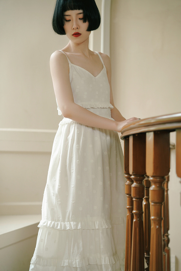 白色 法式少女波波子吊帶洋裝 無袖夏季芭蕾度假風蛋糕裙子連身裙 第13張的照片