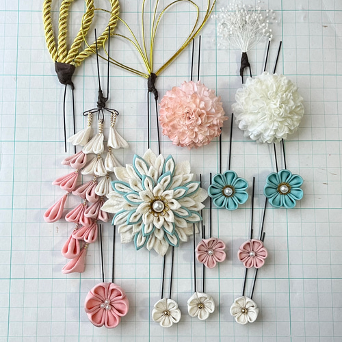 受注制作】87 和装 髪飾り ピンク 水色 つまみ細工 結婚式 成人式