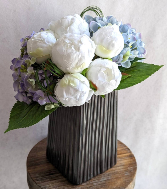 デルヒィニュウム＆カラーMIXアレンジ（造花）高100×幅70・光触媒