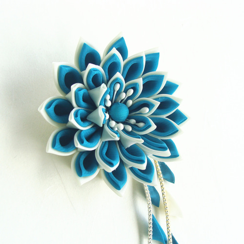 つまみ細工の髪飾り 緑 《成人式、七五三、卒業式、入学式、着物、浴衣