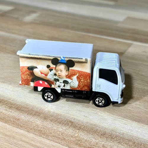 オリジナルミニカーが1台から写真を送るだけカンタンオーダー